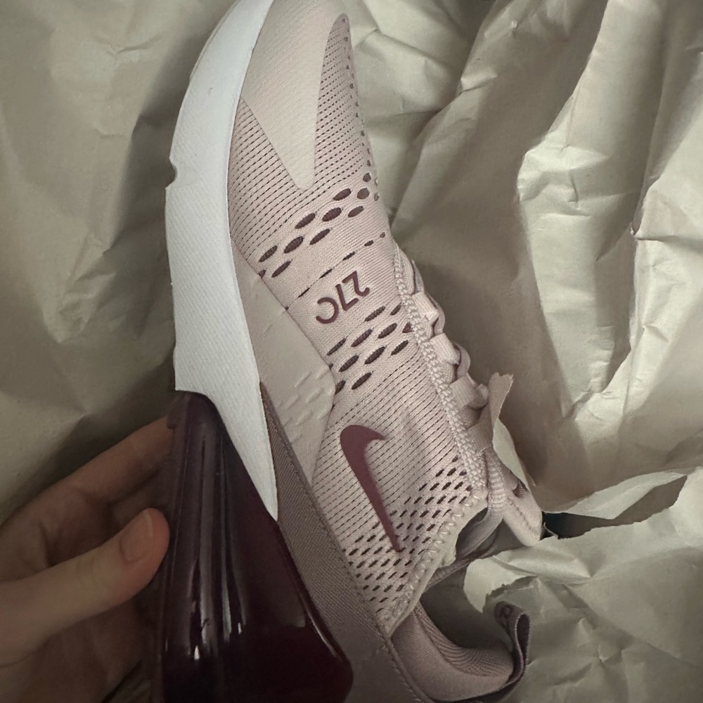 Nike Air Max 270 in pink and burgundy women’s 10 - Picture 4 of 4